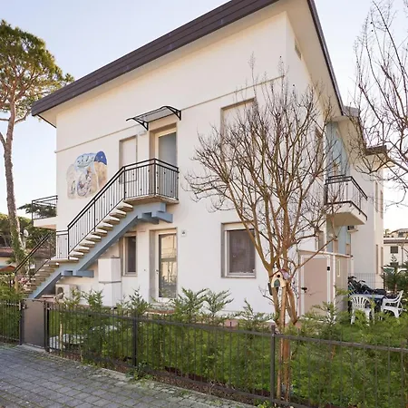 Apartment Lucia *